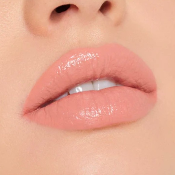 Kylie Lip Shine Lacquer You’re Cute Jeans - Picture 12 of 16